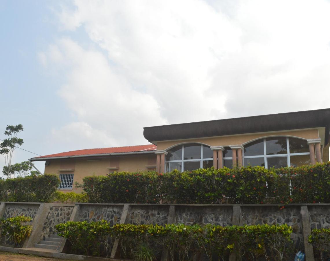 Villa Les 3 Oisillons Kribi Luaran gambar